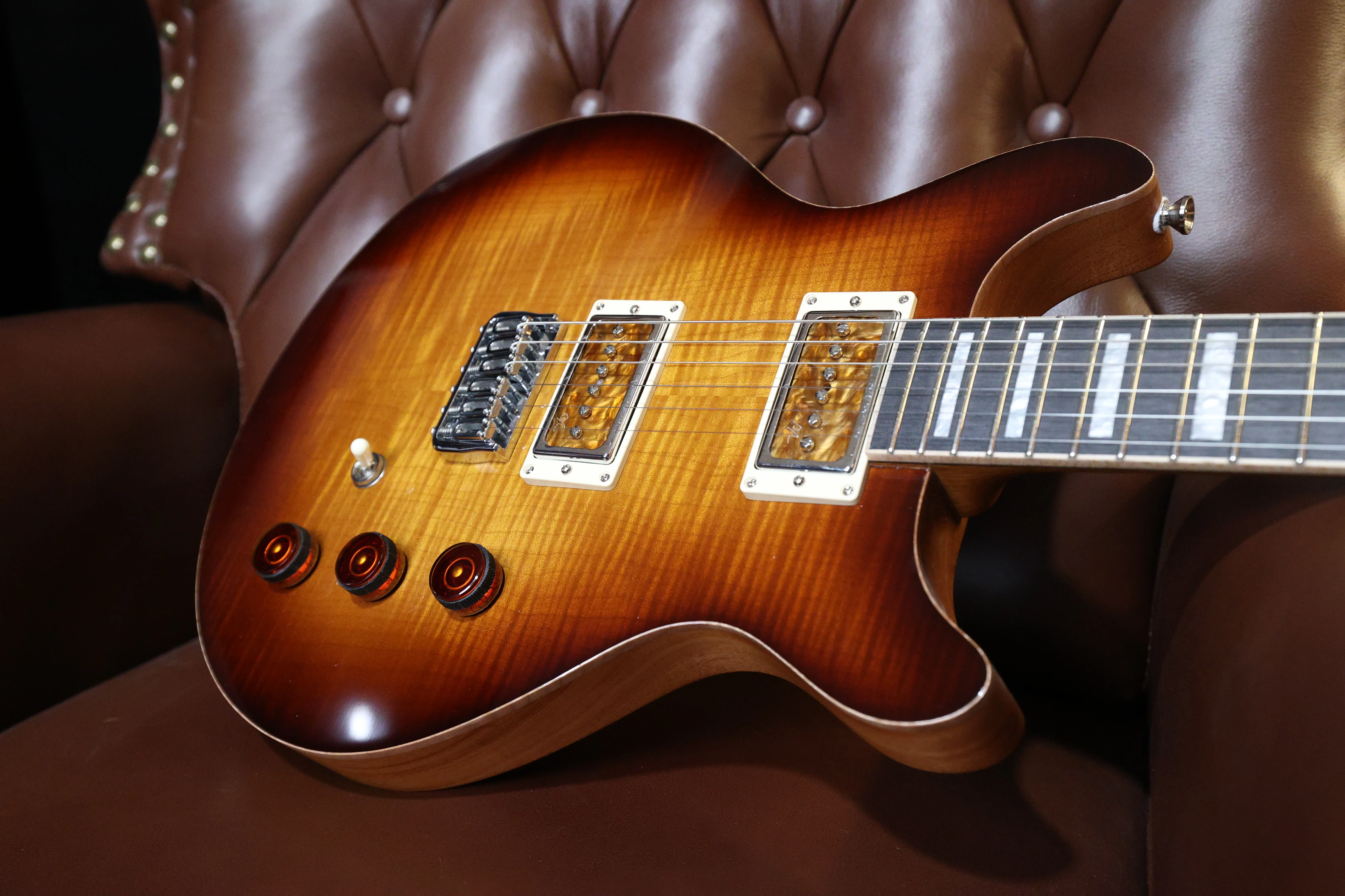 The HST Double Cut - DylanTalksTone x Texas Toast Guitars - Image 5
