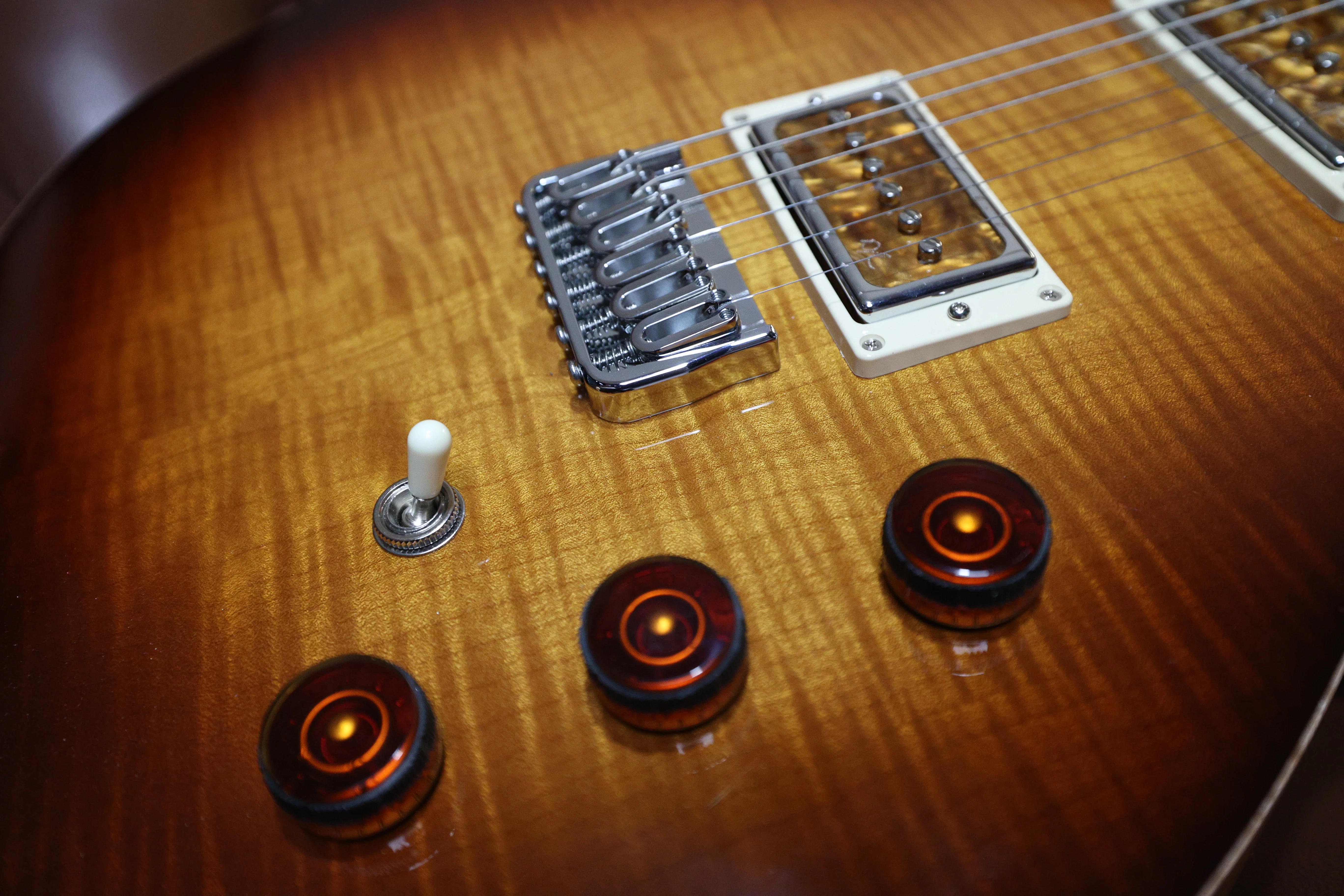 The HST Double Cut - DylanTalksTone x Texas Toast Guitars - Image 8