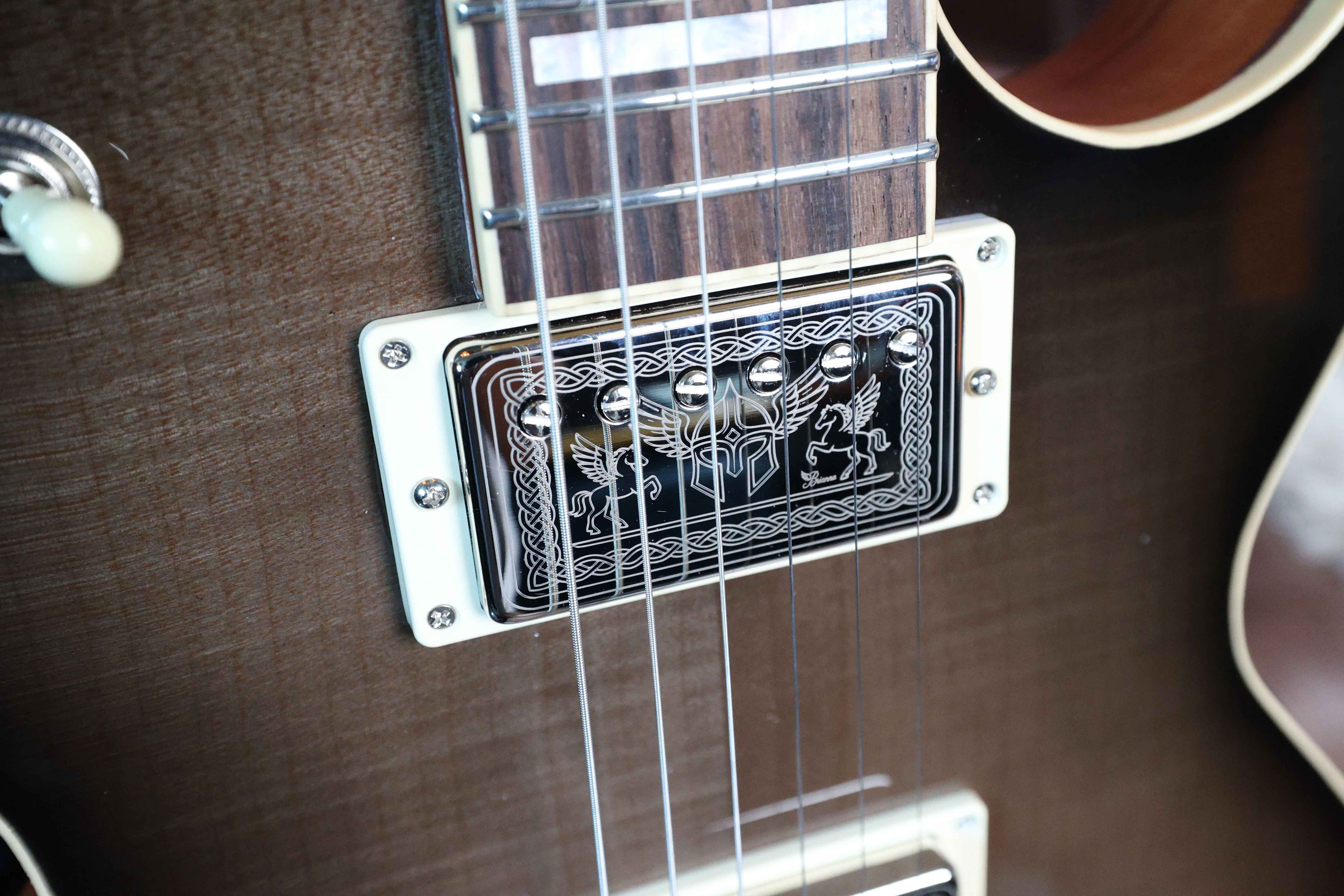 Valkyrie Guitar Works THRUMA Electric Guitar 1/1 - Image 11