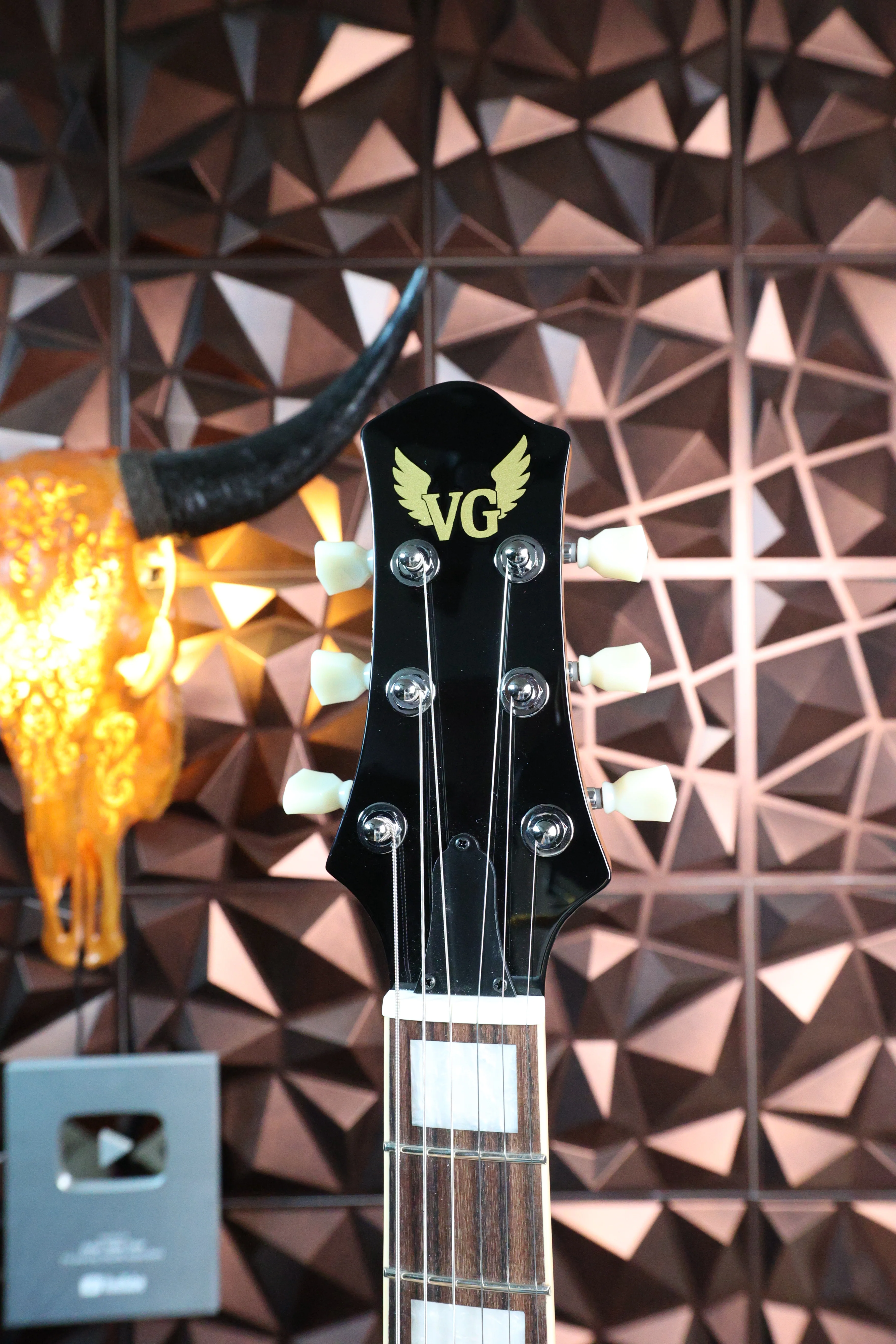 Valkyrie Guitar Works THRUMA Electric Guitar 1/1 - Image 9